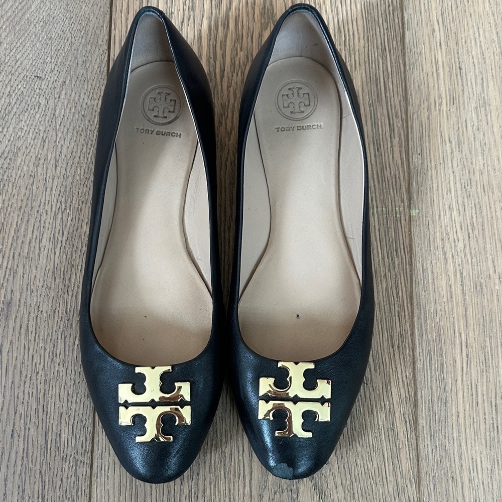 Tory Burch Black Loafers with Gold Emblem